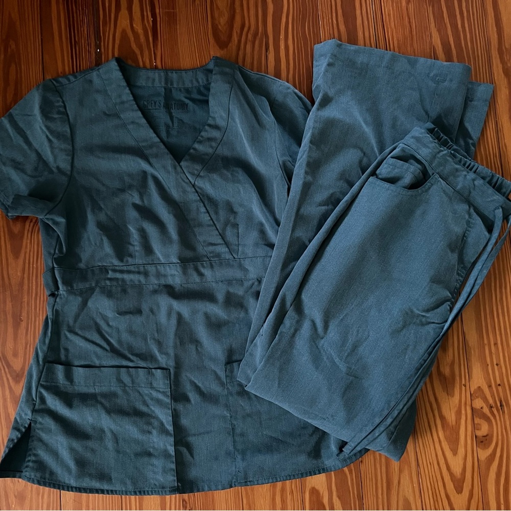 Grey’s Anatomy Heathered Teal XS Scrub Set